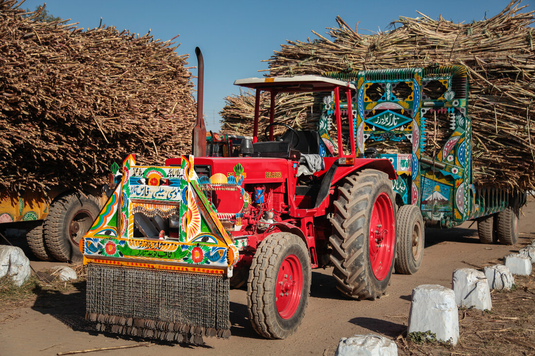 Purana Tractor